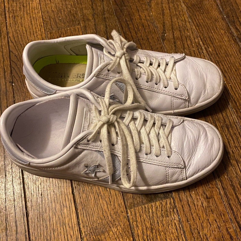 Converse - Picture 2 of 7